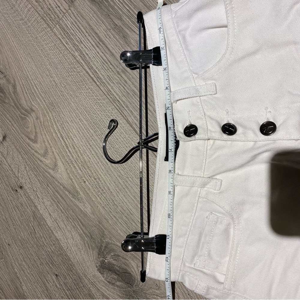 Missguided high rise high waisted denim shorts - Picture 4 of 4